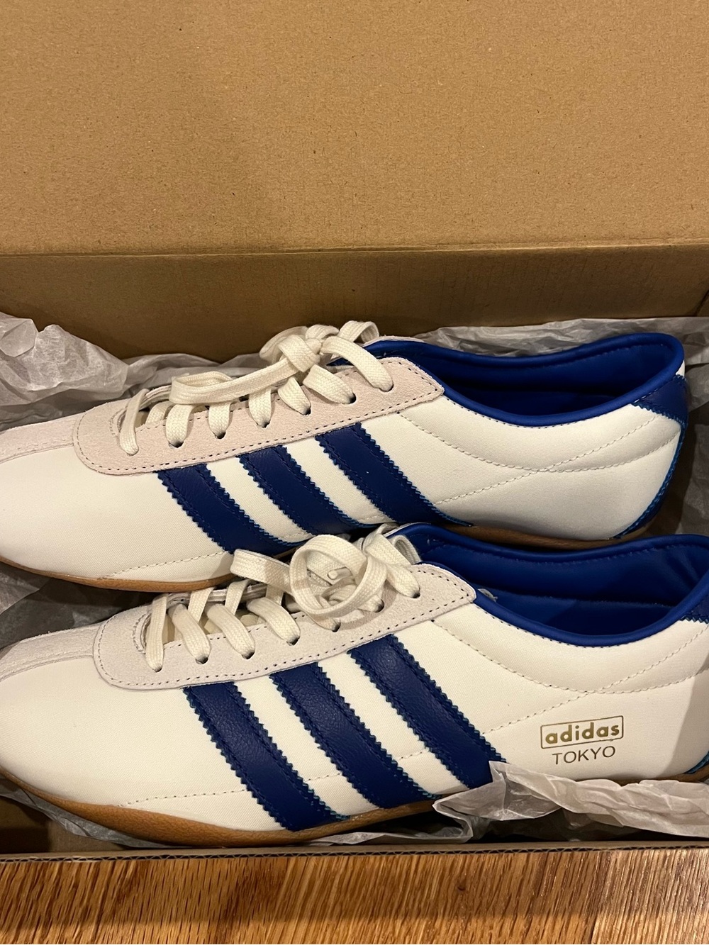 NIB Adidas Tokyo Women's 8.5 Blue White Gold